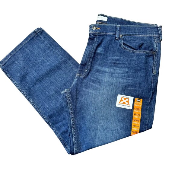 Lee Jeans NWT Men 42x30 Modern Series Blue Comfort Denim Tapered Leg Cotton Blnd - Picture 1 of 3